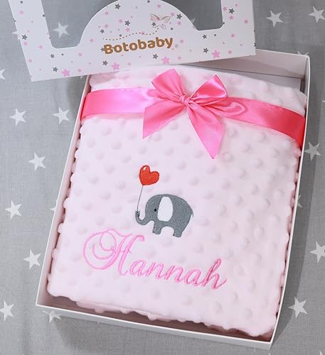 BotoBaby ★ Zweilagige Babydecke mit Namen und Datum Bestickt + Geschenkbox ★ Minky ★Geschenk ★ Geburt ★ Taufe ★ (75 x 100 cm, Rosa - Sternen + Geschenkbox)